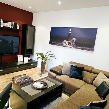Modern 2 Bedroom Apartment In The City Centre Riga Ngoại thất bức ảnh