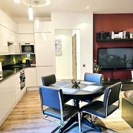 Modern 2 Bedroom Apartment In The City Centre Riga Ngoại thất bức ảnh